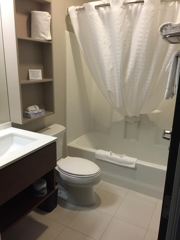 Hotel Microtel & By Wyndham 3*
