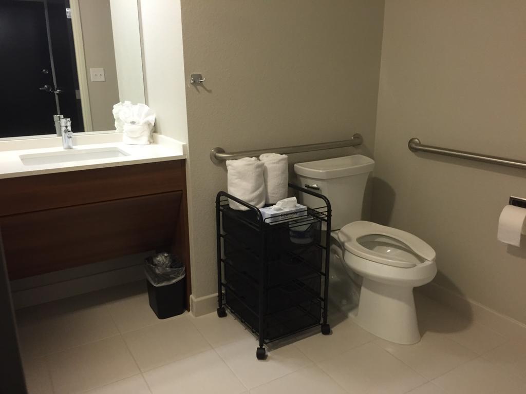 Microtel & By Wyndham Hotel 3*