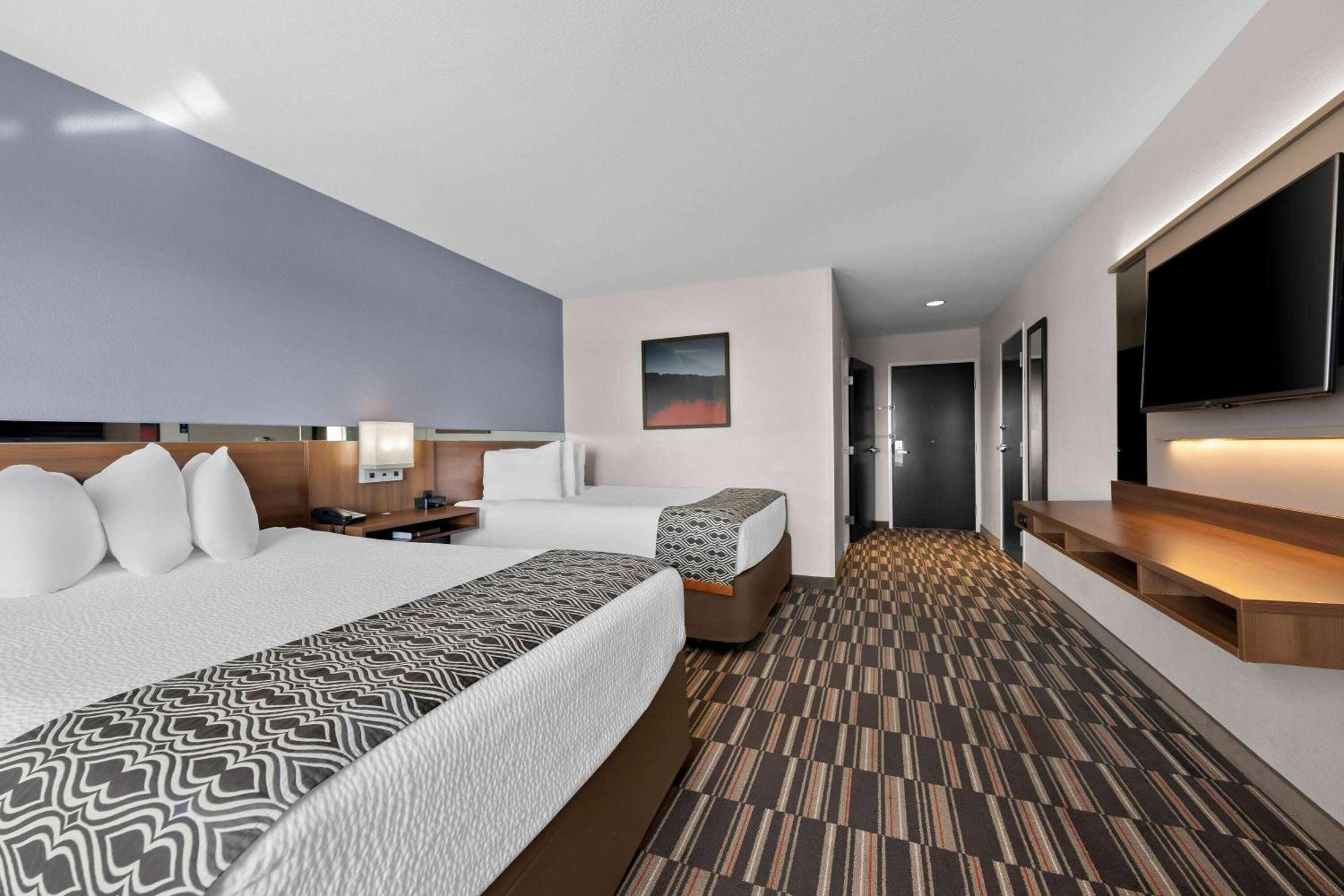 Microtel & By Wyndham Hotel Sweetwater